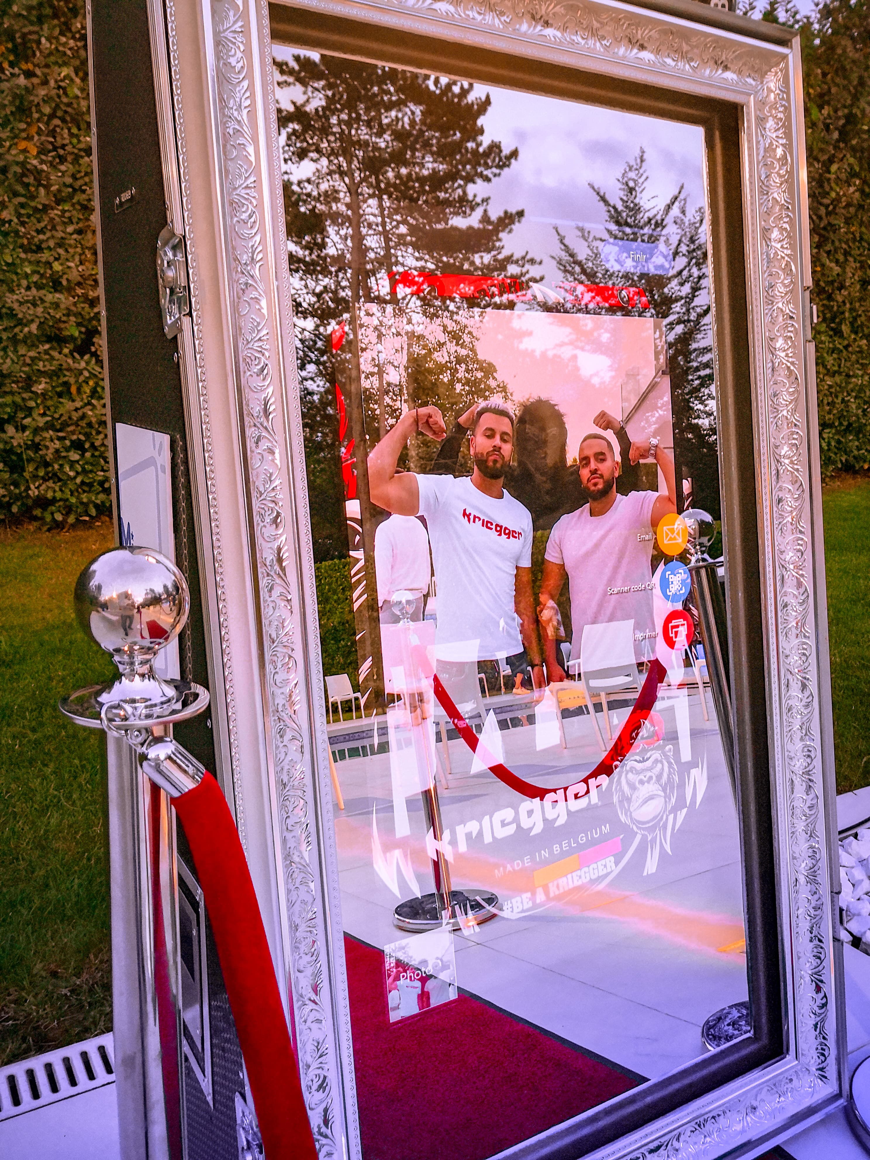 Spiegel Photobooth Evenement: De Essentiële Foto-animatie in België